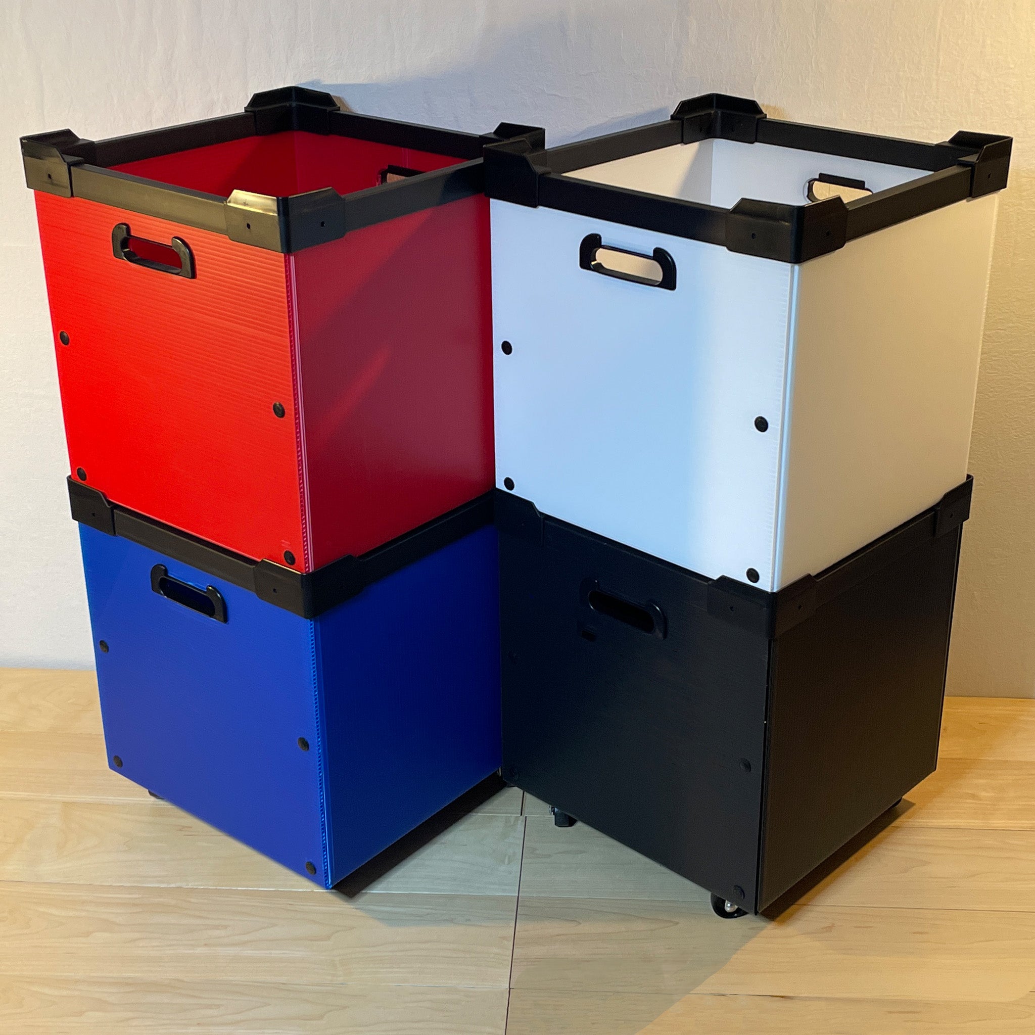 SSS-100 レッド [標準ディスプレイ仕様]